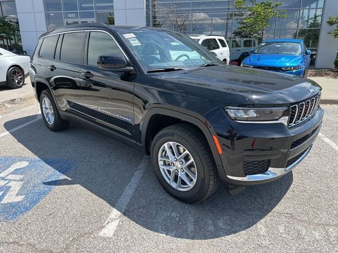 New 2025 Jeep Grand Cherokee L Laredo w/ Luxury Tech Group I AWD/4WD image 6