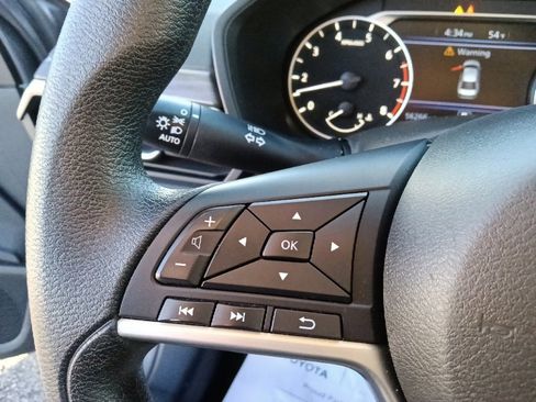 Used 2024 Nissan Altima 2.5 SV image 17