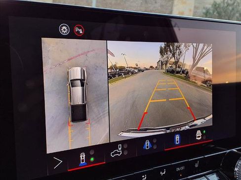 New 2026 GMC Canyon Elevation w/ Convenience Package image 5