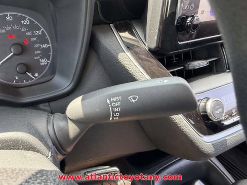 Used 2025 Toyota Corolla LE FWD image 30