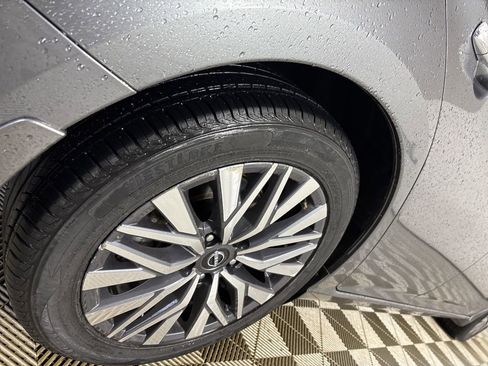 Used 2023 Nissan Altima 2.5 SV w/ SV Premium Package image 32