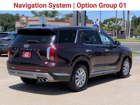 Used 2025 Hyundai Palisade SEL FWD image 8