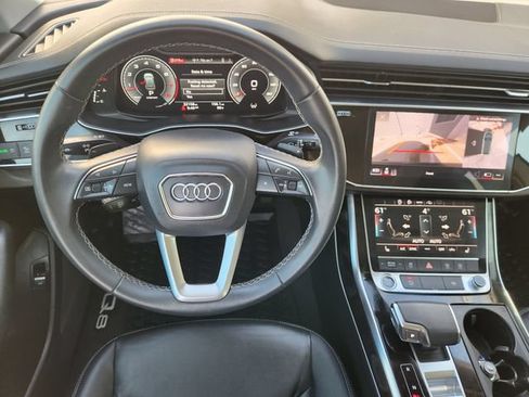 Used 2023 Audi Q8 Premium AWD/4WD image 27