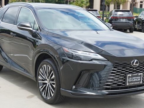 Certified 2025 Lexus RX 350 Premium Plus w/ Accessory Package (Z1) FWD image 3