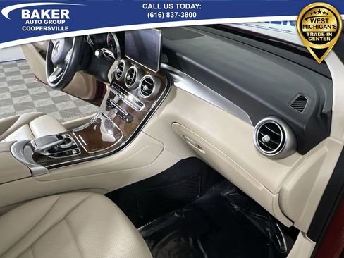 Used 2019 Mercedes-Benz GLC 300 4MATIC image 28