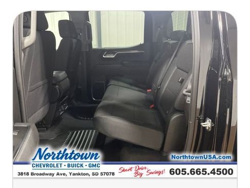 New 2026 GMC Sierra 1500 Elevation image 17