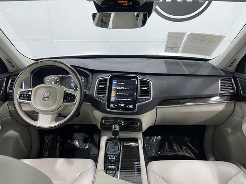 Used 2019 Volvo XC90 T6 Momentum image 20
