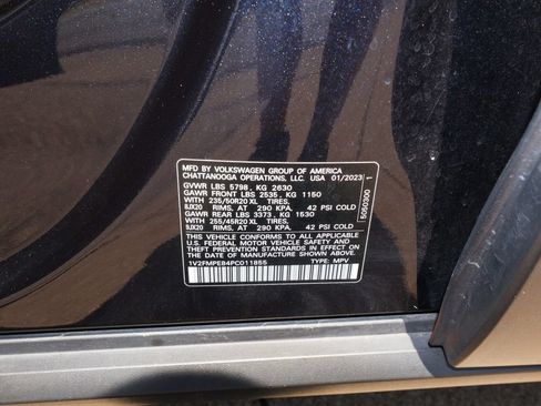 Used 2023 Volkswagen ID.4 Pro S Plus RWD image 35