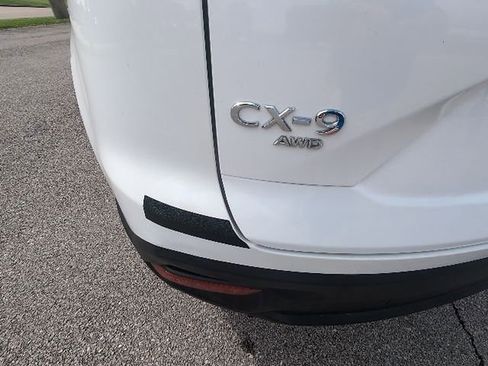 Used 2023 MAZDA CX-9 Touring Plus AWD/4WD image 9