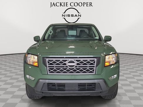 Used 2024 Nissan Frontier SV w/ SV Convenience Package RWD image 2