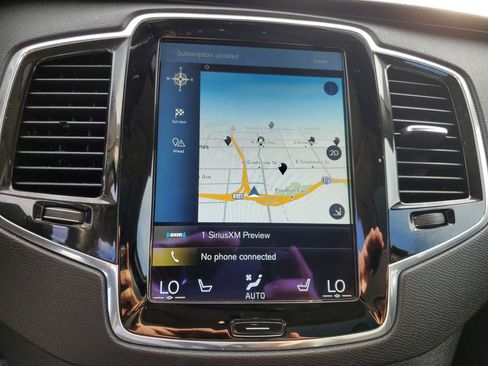 Used 2018 Volvo XC90 T6 Momentum w/ Convenience Package image 17