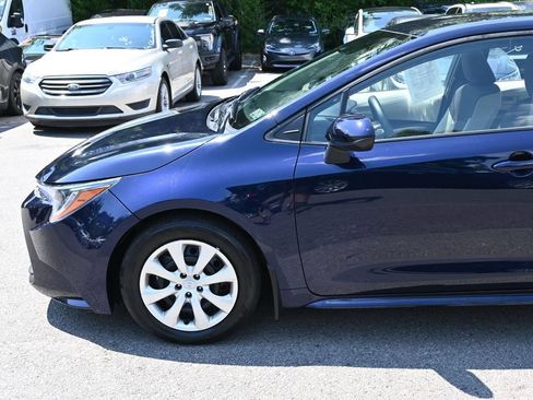 Used 2025 Toyota Corolla LE FWD image 7