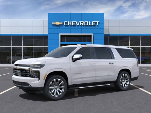 New 2025 Chevrolet Suburban Premier image 2