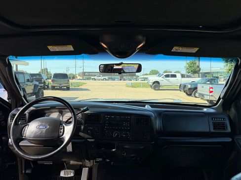 Used 2004 Ford F250 Lariat AWD/4WD image 23