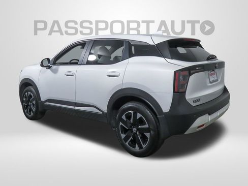 Certified 2025 Nissan Kicks SV w/ Charging Package image 7