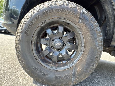 Used 2013 RAM 1500 Sport w/ Sport Premium Group image 12