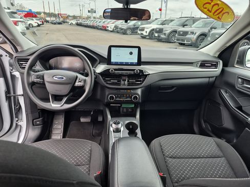 Used 2025 Ford Escape Active image 17
