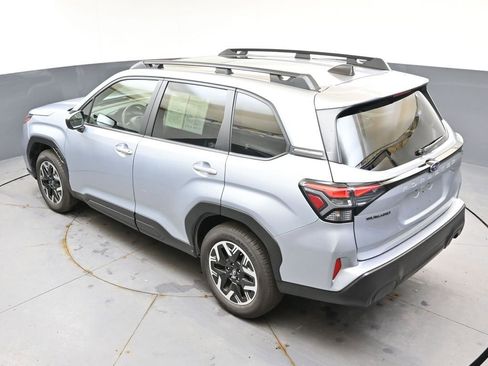 Certified 2025 Subaru Forester Premium AWD/4WD image 38