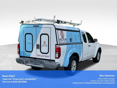 Used 2017 Nissan Frontier SV RWD image 5