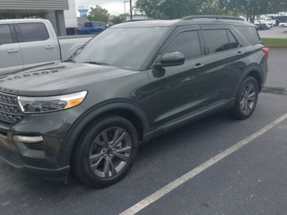 Certified 2022 Ford Explorer XLT w/ Equipment Group 202A