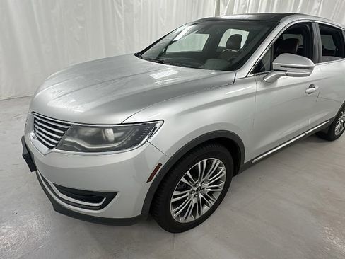 Used 2016 Lincoln MKX Reserve w/ Climate Package AWD/4WD image 7