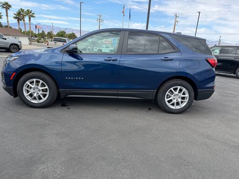 Used 2023 Chevrolet Equinox LS w/ LS Convenience Package FWD image 6