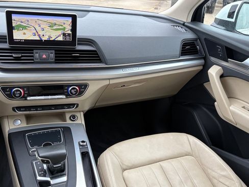Used 2018 Audi Q5 2.0T Premium Plus image 16