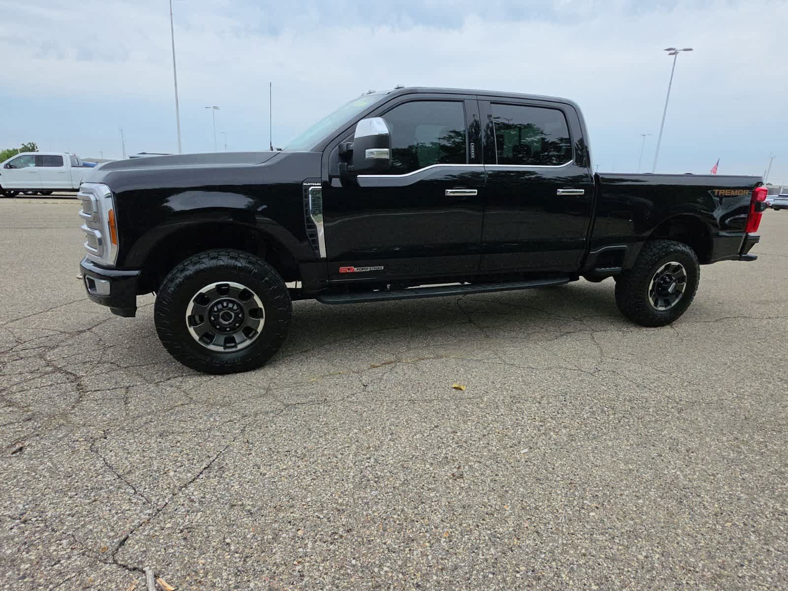 Certified 2023 Ford F250 Platinum w/ Tremor Off-Road Package AWD/4WD image 16