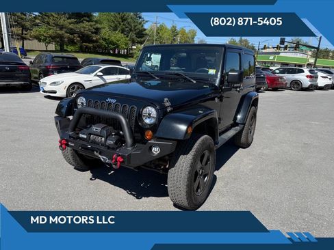 Used 2012 Jeep Wrangler Sahara w/ Connectivity Group AWD/4WD image 1