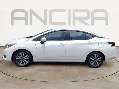 Used 2024 Nissan Versa SV FWD image 7