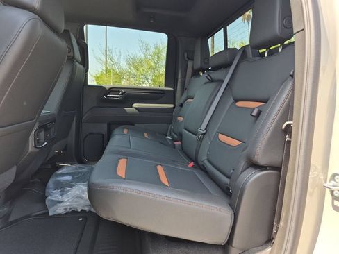 New 2026 GMC Sierra 2500 AT4 w/ AT4 Premium Plus Package AWD/4WD image 22
