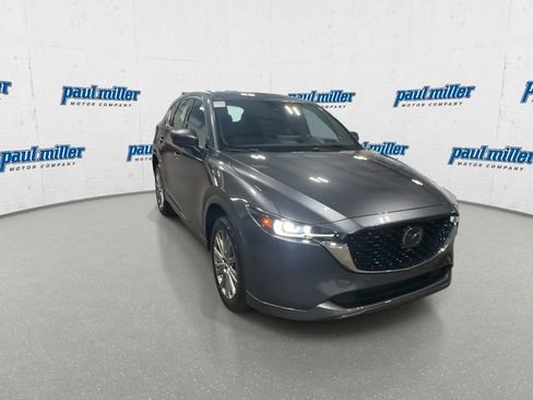 Used 2022 MAZDA CX-5 Signature AWD/4WD image 3