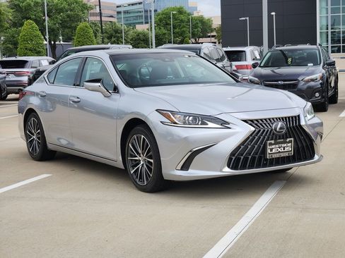 Used 2023 Lexus ES 350 w/ Premium Package image 3