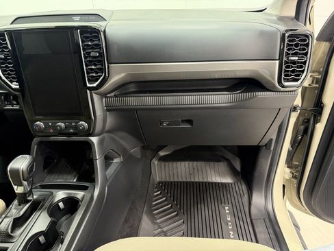 Used 2025 Ford Ranger XLT w/ FX4 Off-Road Package image 37