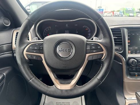 Used 2017 Jeep Grand Cherokee Limited AWD/4WD image 26
