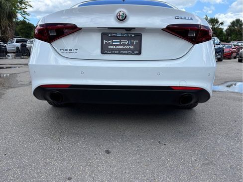 Used 2022 Alfa Romeo Giulia Ti w/ Active Assist Plus Package RWD image 17