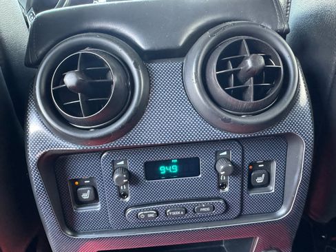 Used 2005 HUMMER H2 w/ Preferred Equipment Group image 28