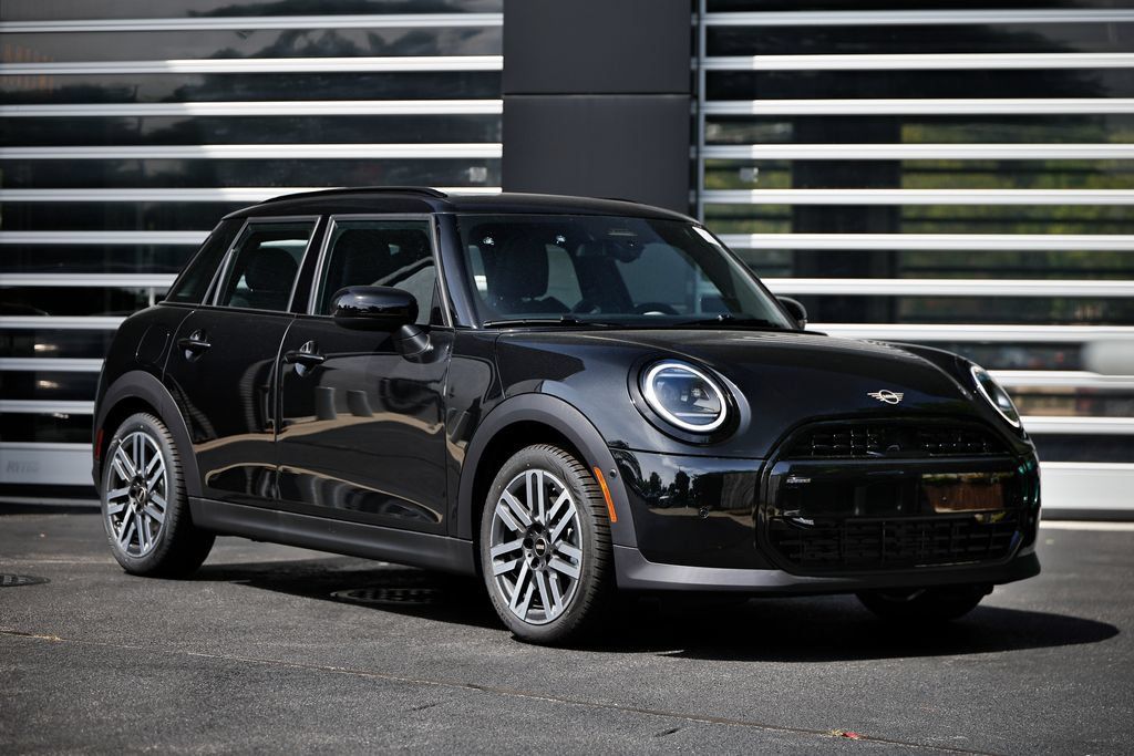 New 2026 MINI Cooper 4-Door Hardtop FWD image 1