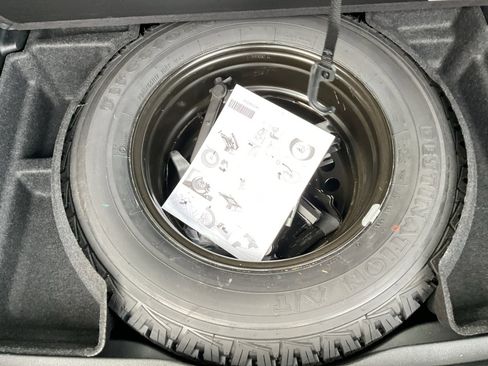 Used 2020 Jeep Cherokee Trailhawk w/ Cold Weather Group image 34