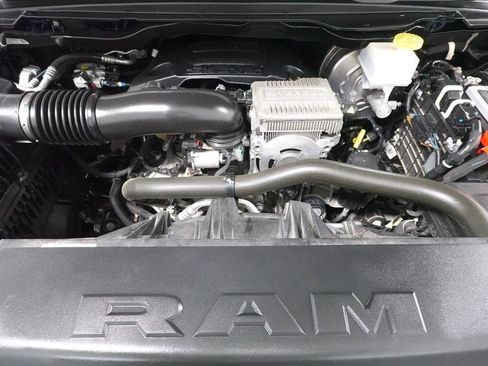 Used 2023 RAM 1500 Laramie AWD/4WD image 33