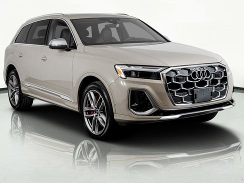 Used 2025 Audi SQ7 Premium Plus image 4