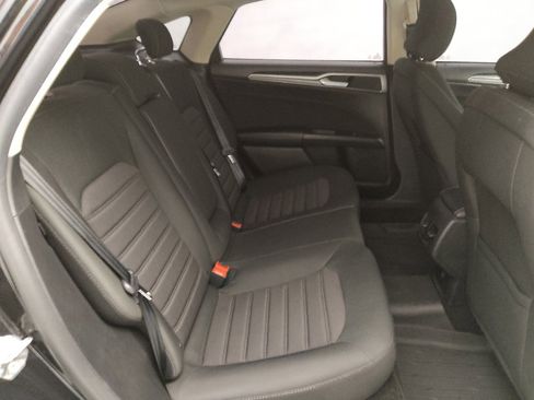 Used 2019 Ford Fusion SE AWD/4WD image 19