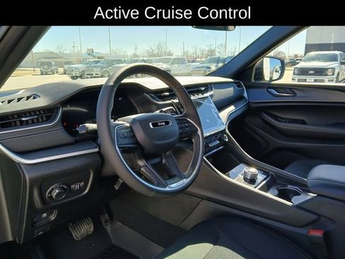 New 2026 Jeep Grand Cherokee Laredo image 10