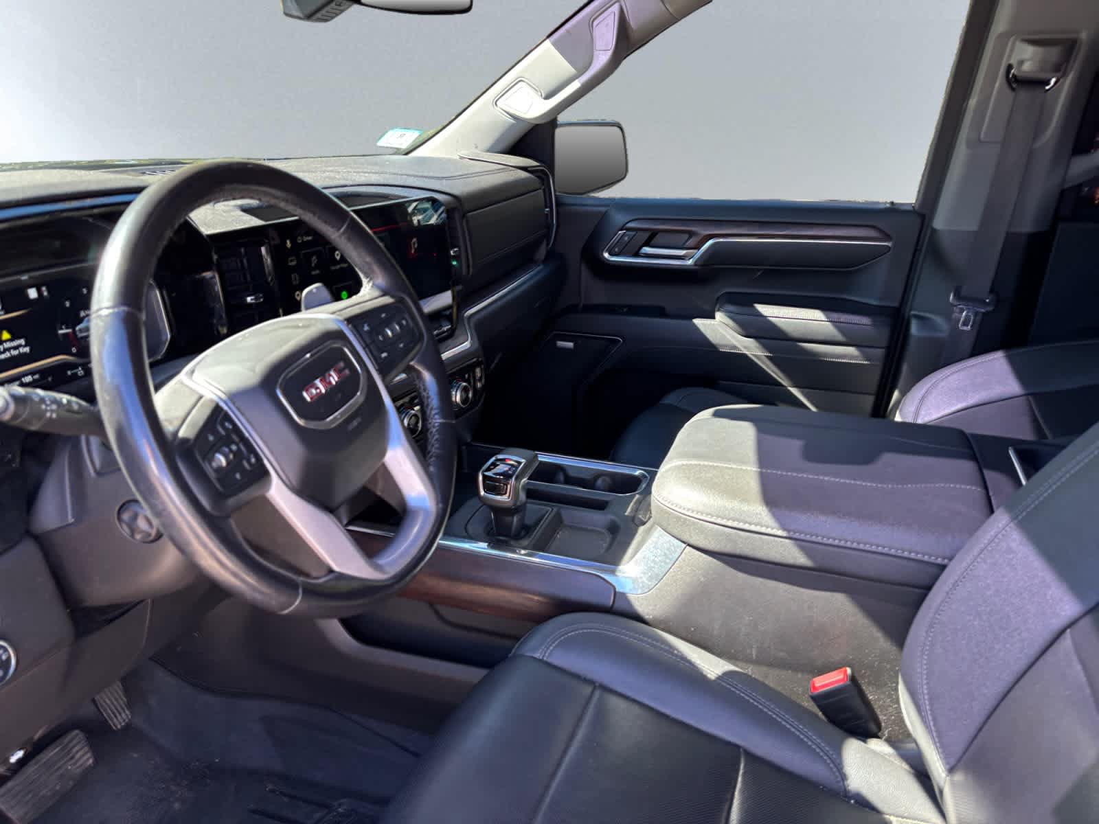 Used 2023 GMC Sierra 1500 SLT w/ SLT Premium Package AWD/4WD image 12