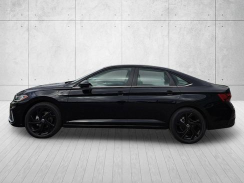 New 2026 Volkswagen Jetta SE image 8