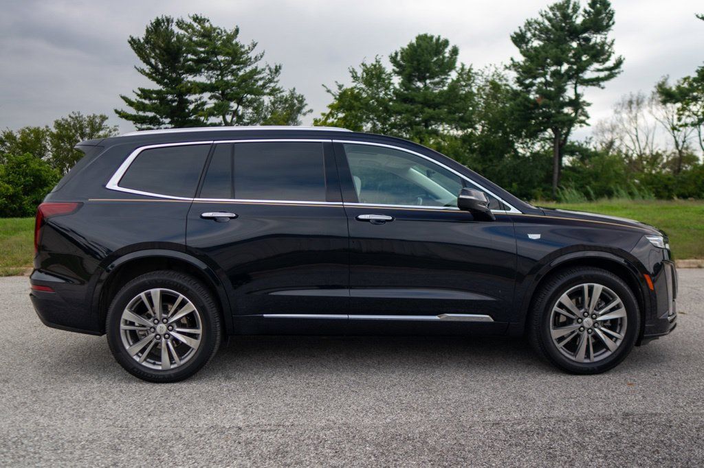 Used 2021 Cadillac XT6 Premium Luxury AWD/4WD image 13