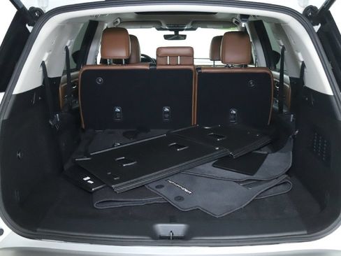 Certified 2024 Nissan Pathfinder Platinum w/ Cargo Package AWD/4WD image 35