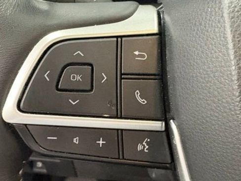 Used 2023 Toyota Highlander Platinum AWD/4WD image 17