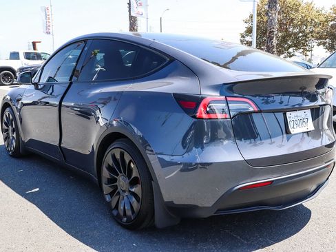 Used 2021 Tesla Model Y Performance AWD/4WD image 8