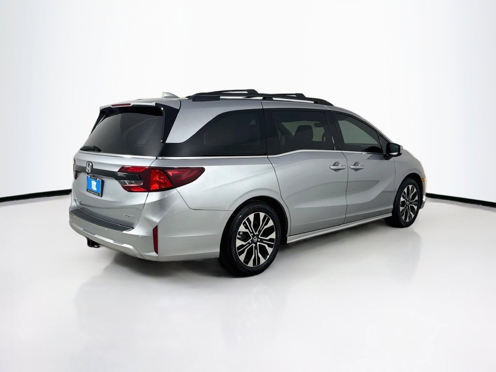 Used 2026 Honda Odyssey Elite image 7
